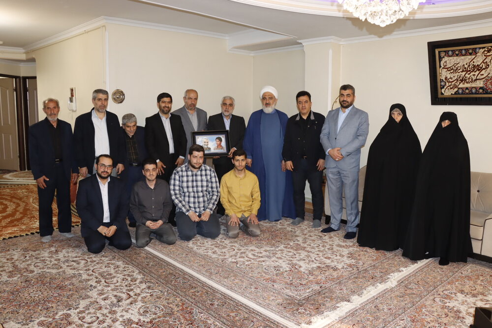 دیدار شهردار تبریز با خانواده شهیدان والامقام «نوحه‌خوان قره‌آغاج» و «جابری»