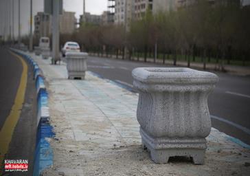 زیباسازی منظر شهری شهرک خاوران با نصب و گلکاری ۱۳۰ جعبه فلاور باکس