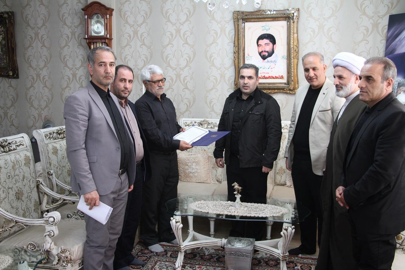 دیدار شهردار منطقه ۳ تبریز با خانواده معظم شهید والامقام محمد رضا جلالی