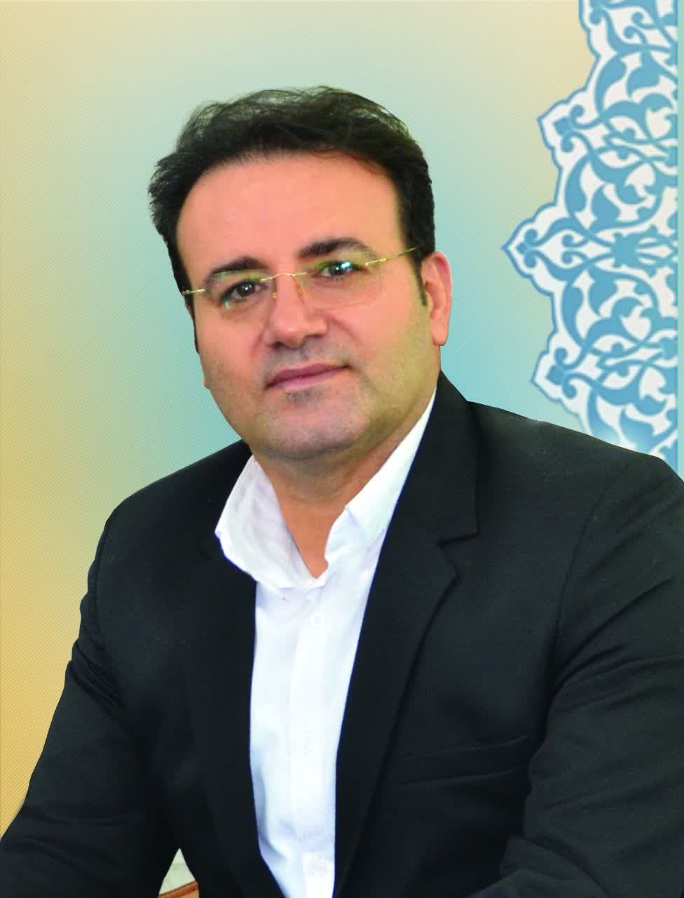 انجام عملیات سمپاشی بهاره درختان در سطح منطقه ۷ تبریز