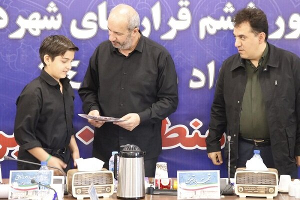 تجلیل از قاری نونهال در دومین قرار از دور ششم قرار خدمت شهرداری تبریز