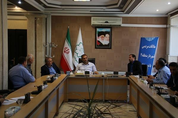 پاسخ به درخواست شهروندان در ملاقات عمومی شهردار منطقه ۴