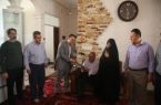 دیدارشهردار با خانواده شهید دفاع مقدس حافظ علی بلند نظر