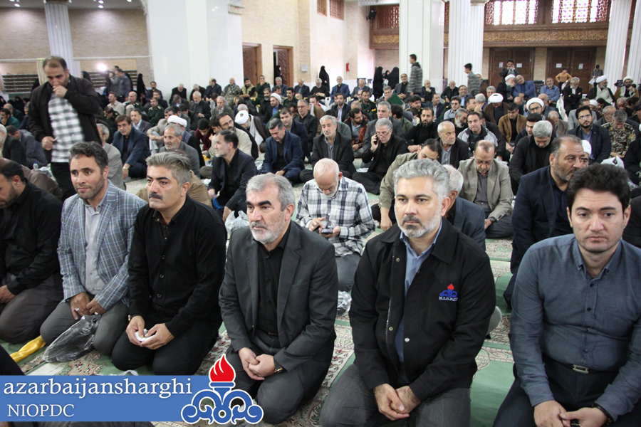 حضور مدیر و جمعی از کارکنان ولایتمدار منطقه آذربایجان شرقی در مراسم بزرگداشت شهید سید حسن نصرالله