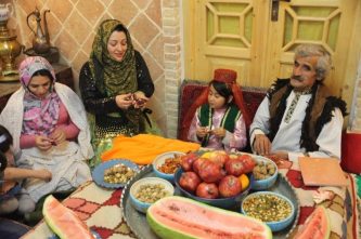 فرصتی طلایی برای صله رحم در طولانی ترین شب سال /یلدا ؛ جشن پیوندهای خانوادگی