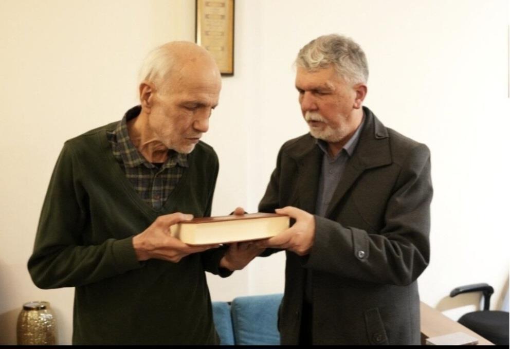 وزیر فرهنگ از ترجمه روایی قرآن رونمایی کرد