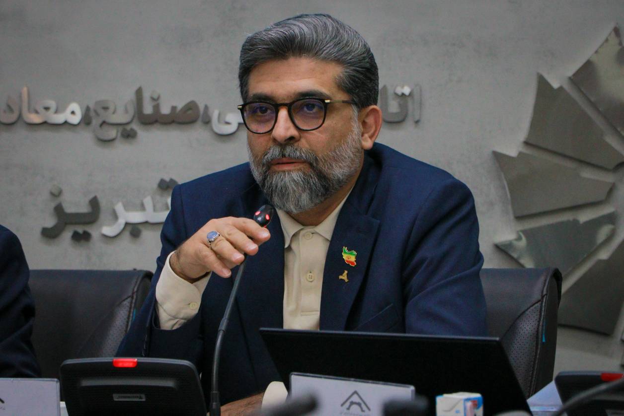 تأکید معاون وزیر صمت بر حمایت فوری از واحدهای تولیدی آسیب‌دیده